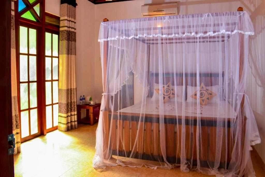 Thambara Villa Unawatuna Bagian luar foto