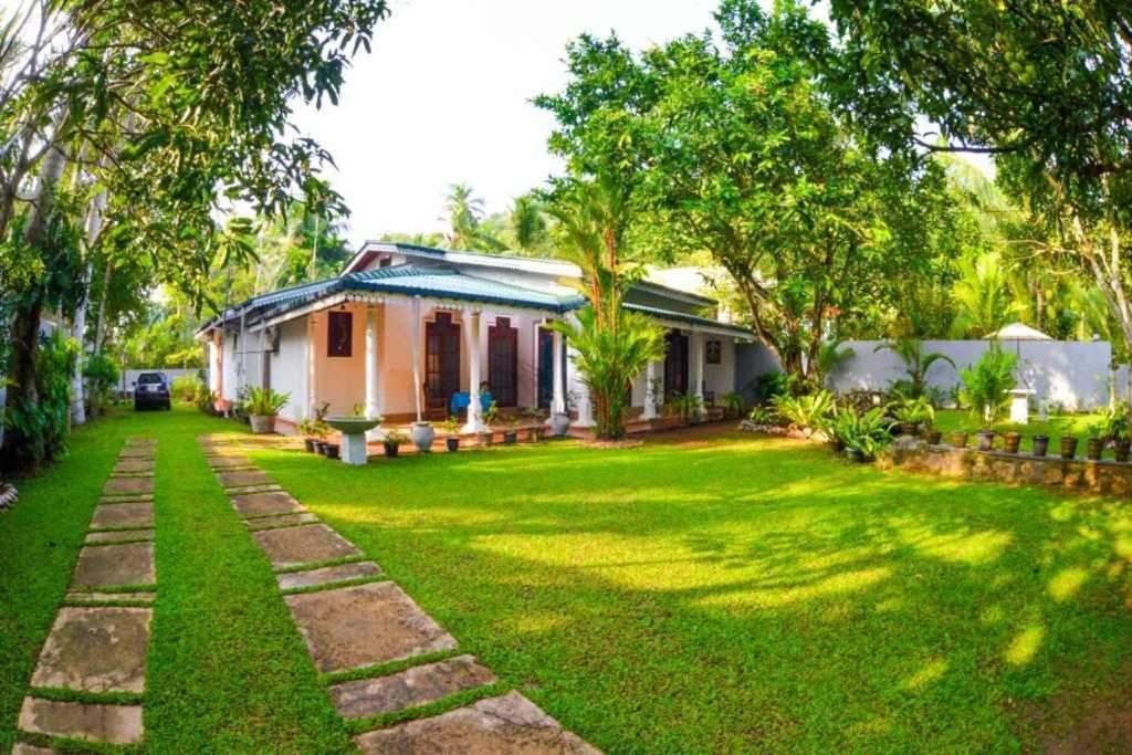 Thambara Villa Unawatuna Bagian luar foto